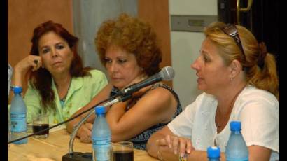 Encuentro de Brigada Juan Ríus con familiares de los Cinco