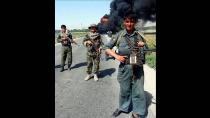 Soldados afganos mueren en ataque aéreo de la OTAN