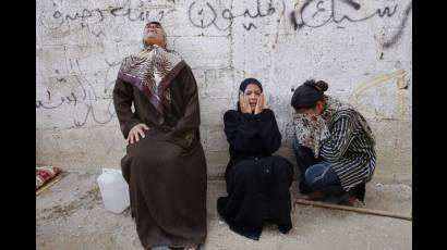 Mujeres palestinas en estado de desesperación