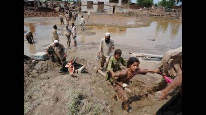 Graves inundaciones en Paquistán
