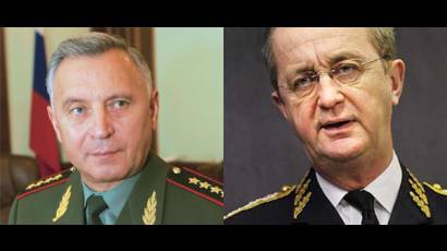 El general Nikolai Makarov y,  Hakan Syren presidente del comité militar de la UE.