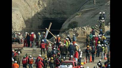 Reforzada operación de rescate de mineros