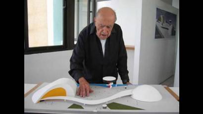 Arquitecto brasileño Oscar Niemeyer