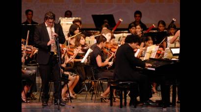 Homenaje de la Orquesta Juvenil del Conservatorio Amadeo Roldán