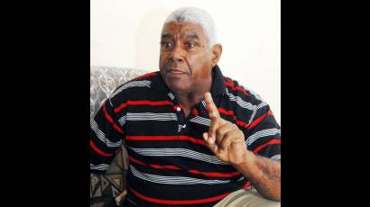 Rolando Macías, «el músico de San Fernando de Camarones»