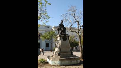 Monumento erigido en nombre de Marta Abreu de Estévez