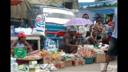 Mercados dominicanos en frontera con Haití