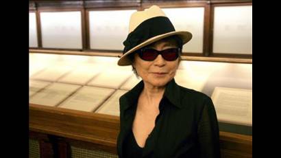 Japonesa Yoko Ono