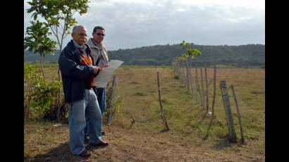 Ingenieros Oscar de la Cruz y Osmany Campos