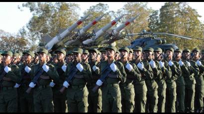 Ejército Oriental en preparación combativa