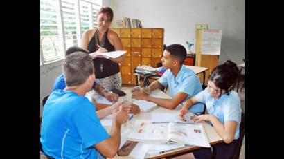 Jóvenes preuniversitarios