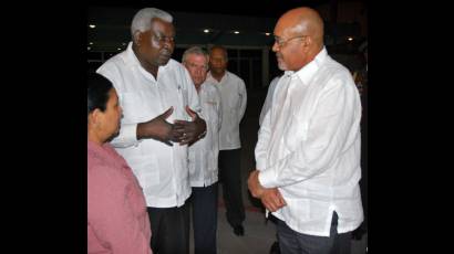 Esteban Lazo Hernández y Desiré Delano Bouterse