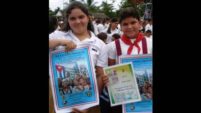 Lisbet Moya González (a la izquierda) y Zaraí García Rodríguez