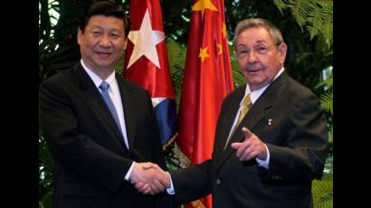 Raúl Castro y Xi Jinping