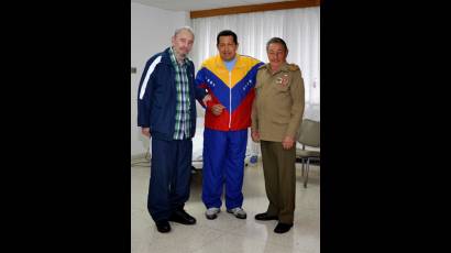 Fidel, Chávez y Raúl 