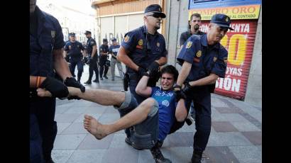 Manifestantes de la madrileña Puerta del Sol