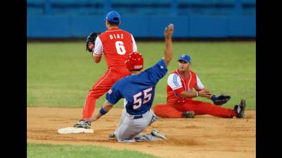 Tope beisbolero Cuba-Puerto Rico