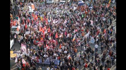 Multitudinaria marcha en Niza   