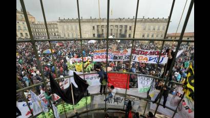 Estudiantes toman las calles