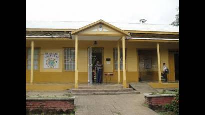 Escuela primaria Antonio Maceo