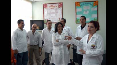 Equipo de profesores cubanos en el estado de Carabobo