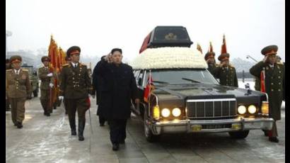 Pueblo norcoreano despide a Kim Jong IL