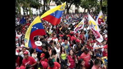 Encabezó Hugo Chávez Día de la Juventud Venezolana