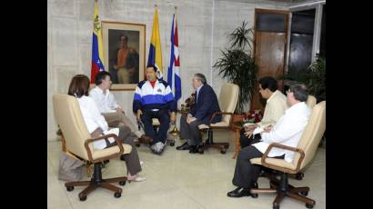 Visita del Presidente de Colombia a Hugo Chávez Frías
