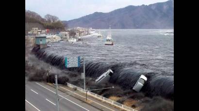 Sismo con alerta de tsunami en Japón