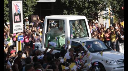 El pueblo de Santiago de Cuba recibe al Papa Benedicto XVI