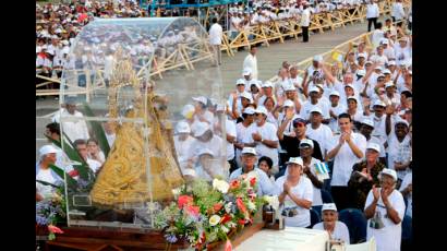  Virgen de La Caridad del Cobre