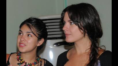 Delegación juvenil chilena en Cuba
