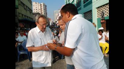 Moneda Aniversario 50 de la Unión de Jóvenes Comunistas