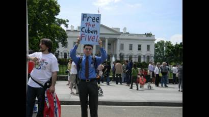 Vigilia por los Cinco en Washington