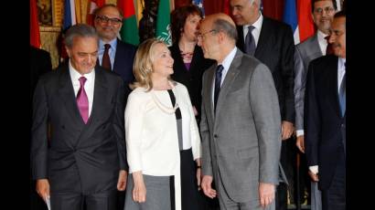 Hillary Clinton y Alain Juppé