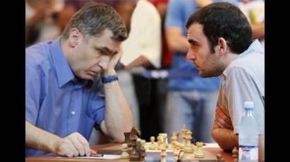 Vassily Ivanchuk y Leinier Domínguez