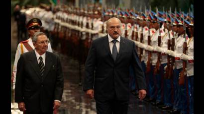 Recibe Raúl a Alexánder Lukashenko