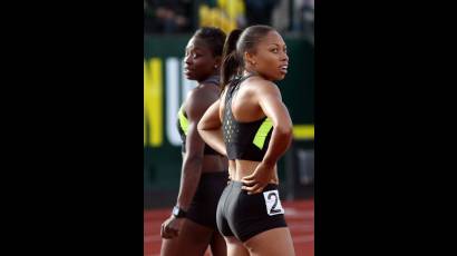 Allyson Felix (derecha) y Jeneba Tarmoh