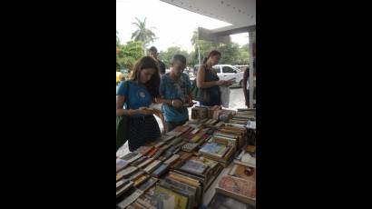 Variadas ofertas en Noche de los Libros