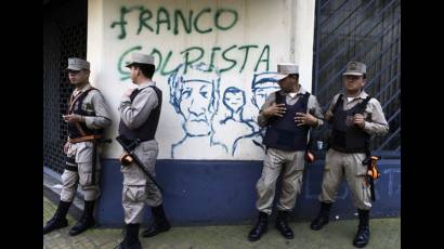 Policías en Paraguay