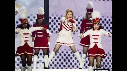 Madonna en la gira mundial de la presentación de su último disco, «MDNA»