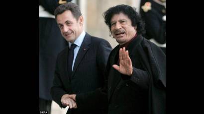 Sarkozy y Gaddafi