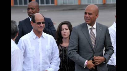 Arribó a Cuba presidente de Haití