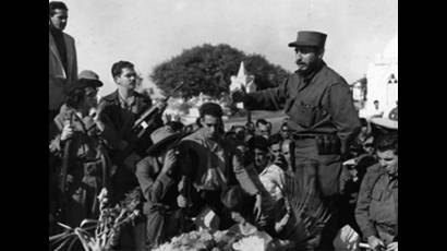 Fidel rindió homenaje al líder estudiantil José Antonio Echeverría