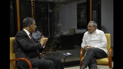 Leonel Fernández Reyna y Raúl Castro Ruz