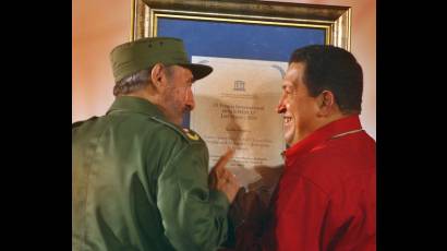 Chávez mientras recibía en La Habana el Premio José Martí de la UNESCO