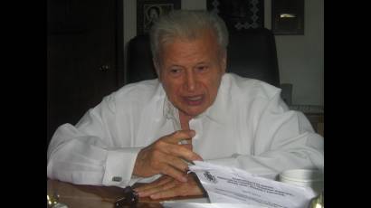 Mario Renato Menéndez