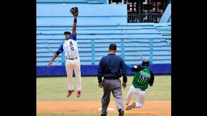 Duelo Cienfuegos vs Industriales