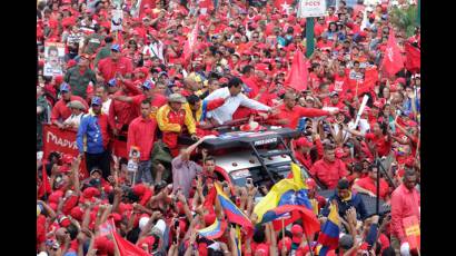 Venezolanos en Caracas