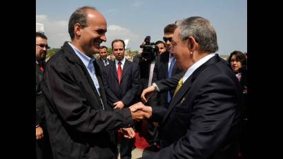 Ricardo Menéndez y Raúl Castro Ruz